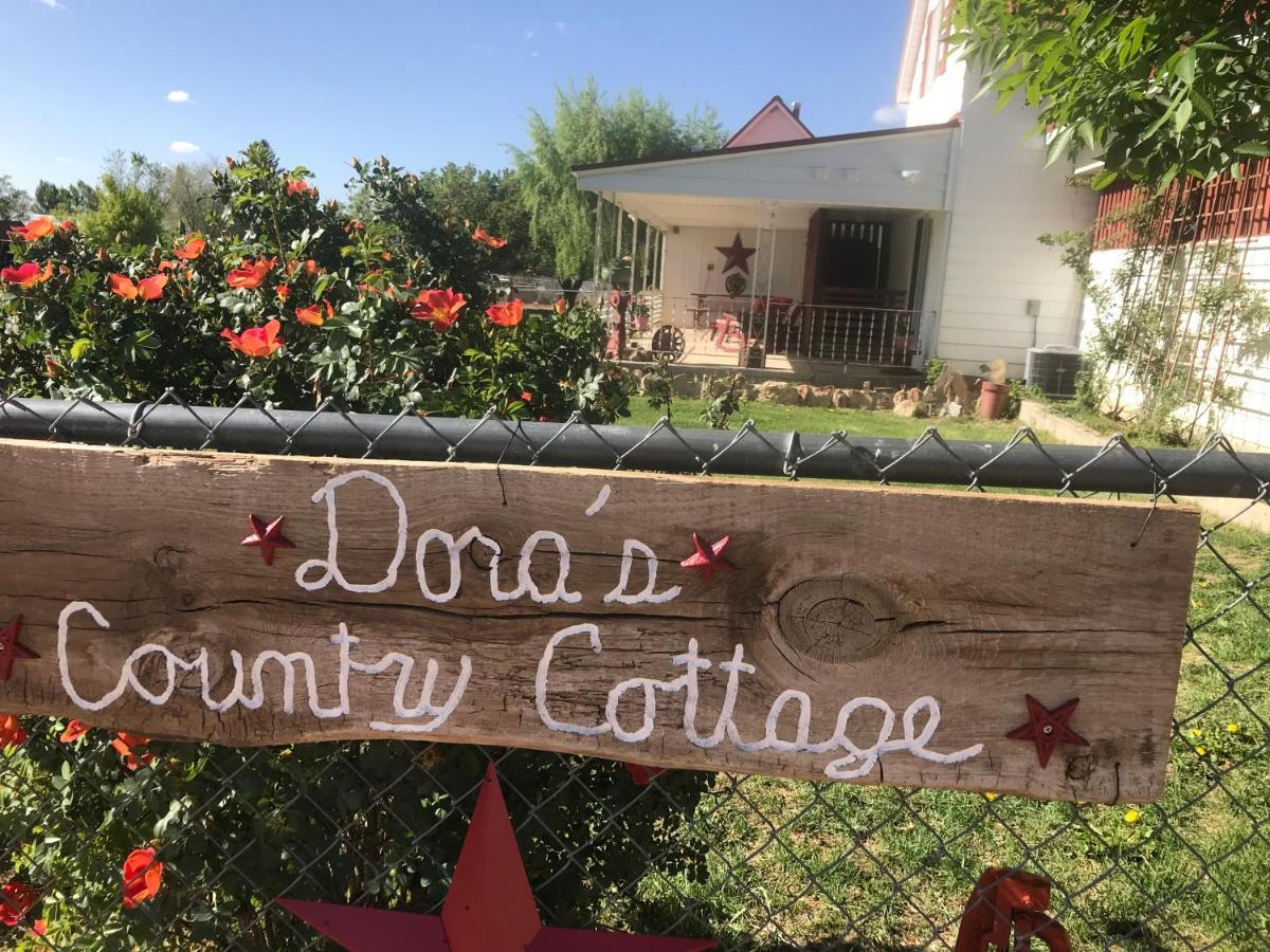 Dora's Country *